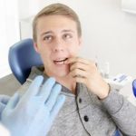 歯医者での治療中の吐き気